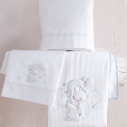Κουβέρτα Πικέ Βρεφική Με Κέντημα Κούνιας Newborn Hug Me Blue Cotton Rythmos (120x150) 1Τεμ