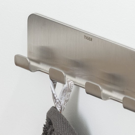 Άγκιστρο Τετραπλό Colar Brushed Stainless Steel Tiger (155Πx 49Ύ x 20Β) 1Τεμ