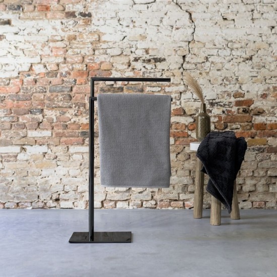 Πετσετοκρεμάστρα Επιδαπέδια Με Δύο Θέσεις Tube Towel Rack With 2 Arms Black Μεταλλικό Sealskin (20x49x80) 1Τεμ Πετσετοκρεμάστρα Επιδαπέδια Με Δύο Θέσεις Tube Towel Rack With 2 Arms Black Μεταλλικό Sealskin (20x49x80) 1Τεμ