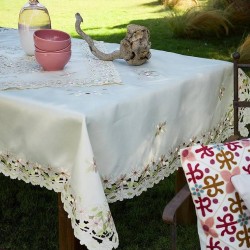 Τραπεζομάντηλο 044-3 Με Κέντημα Polycotton White Egg (140x180) 1Τεμ