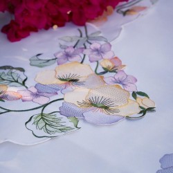 Τραπεζομάντηλο 581 Με Κέντημα Polycotton White Egg (140x180) 1Τεμ