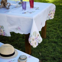 Τραπεζομάντηλο 581 Με Κέντημα Polycotton White Egg (140x180) 1Τεμ