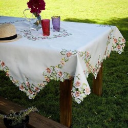 Τραπεζομάντηλο 340 Με Κέντημα Polycotton White Egg (140x180) 1Τεμ