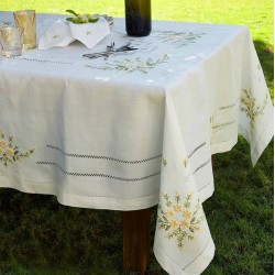 Τραπεζομάντηλο 134 Rococo Με Κέντημα Linen White Egg (180x180) 1Τεμ